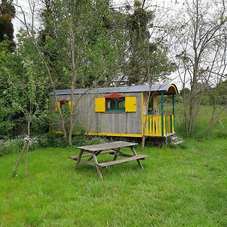 Hotel Roulotte De L'Aubetin Saint-Augustin  Esterno foto