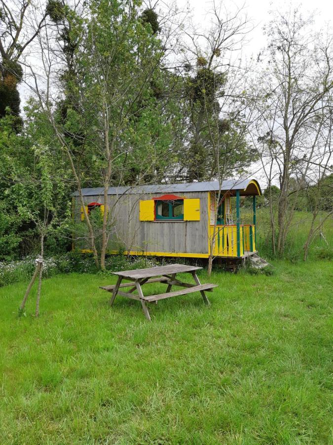 Hotel Roulotte De L'Aubetin Saint-Augustin  Esterno foto
